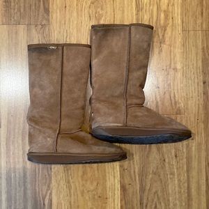 EMU sheepskin Brontë Hi boot in tan